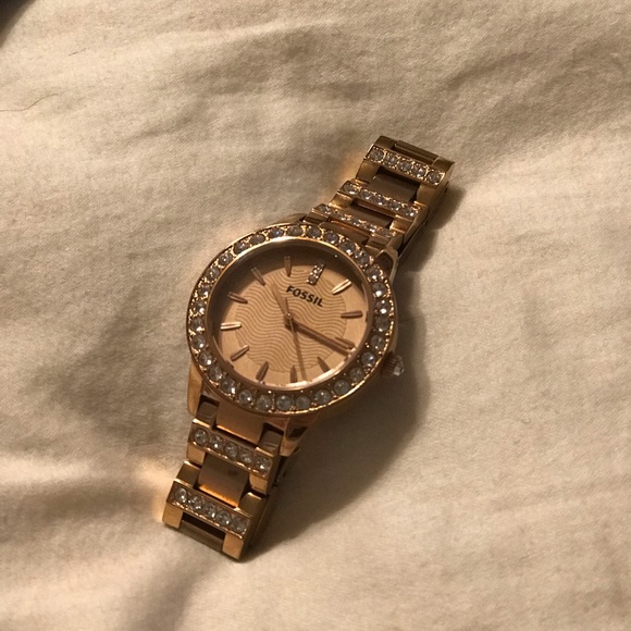 EUC Fossil Rose Gold womens watch - Picture 3 of 4